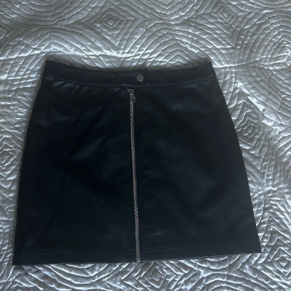 Topshop Black Zippered Mini Skirt